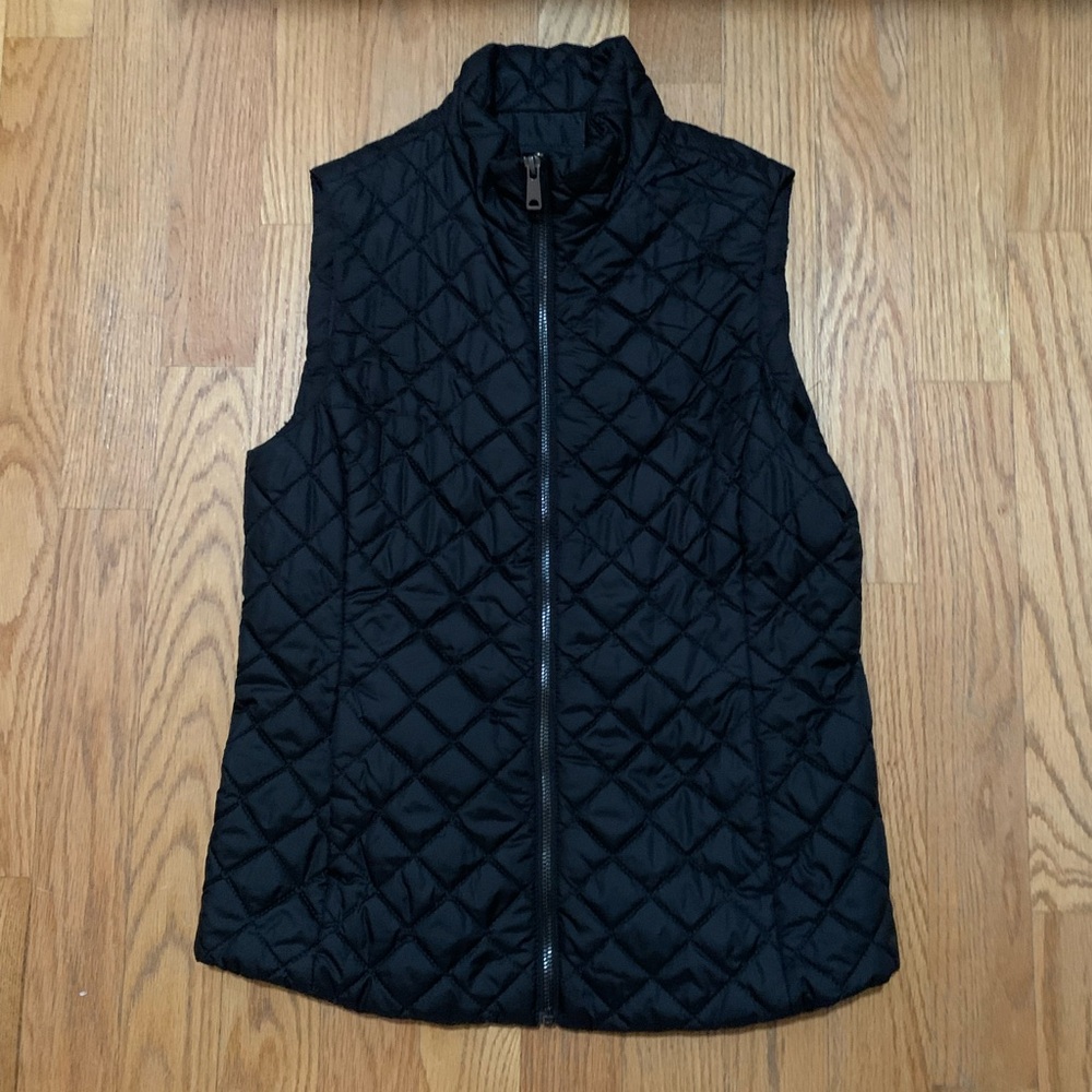 Banana Republic Women's lightweight quilted Vest